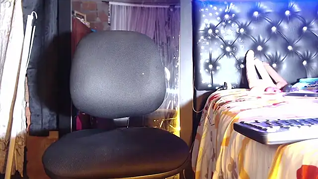 taylor hot85 online show from 16, 11, 2025