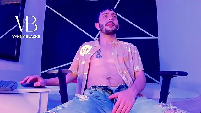 VynnyBlacke  online show from 10, 2, 2026