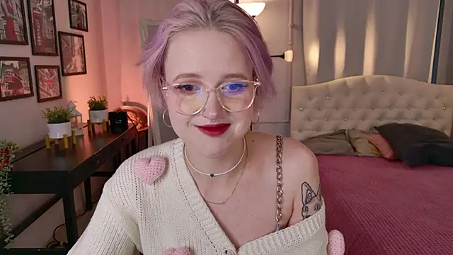 luna son online show from 21, 11, 2025