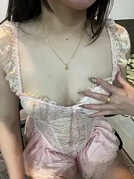 lee ly online show from 23, 4, 2026