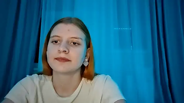 LynteriLain online show from 6, 11, 2025