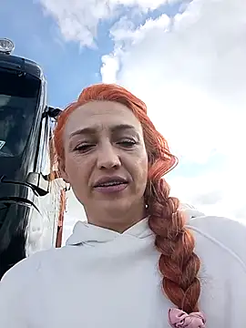 CoMiZrobiszJakMnieZlap666 online show from 29, 10, 2025