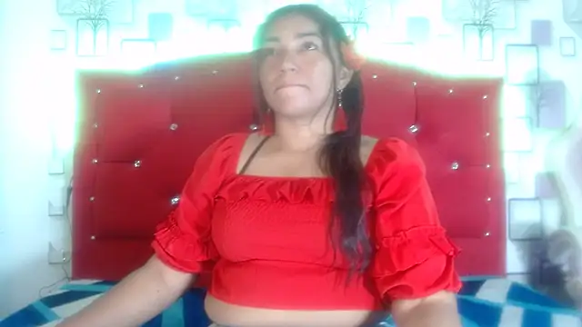 SANDY  FOXX online show from 4, 10, 2025