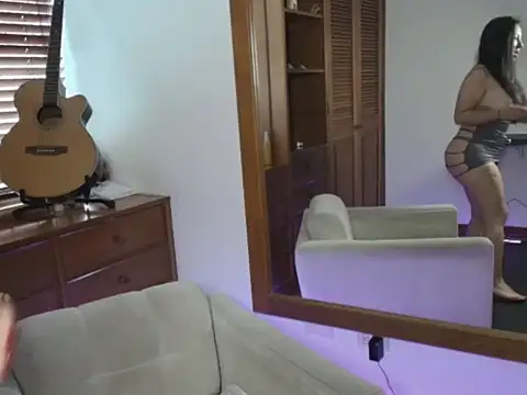 Talia  velvet online show from 28, 11, 2025