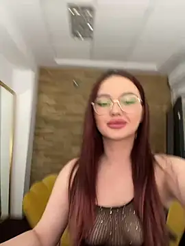 Snapshot of Lunna_Squirt chatting on 30, 9, 2025 Lunna Squirt online show from 30, 9, 2025