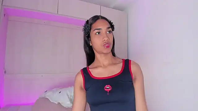 AnahiCollins online show from 25, 11, 2025