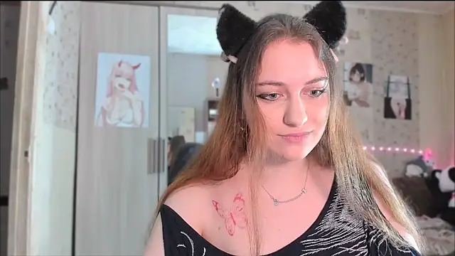 cyberprincessss online show from 3, 10, 2025