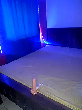 ScarletDesire  online show from 8, 11, 2025