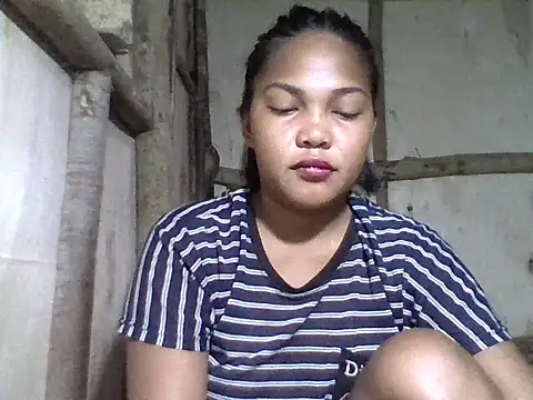 Snapshot of sweetlexypinay19 chatting on 13, 5, 2026 sweetlexypinay19 online show from 13, 5, 2026