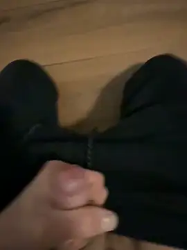 Snapshot of heet1998 chatting on 5, 3, 2026 heet1998 online show from 5, 3, 2026