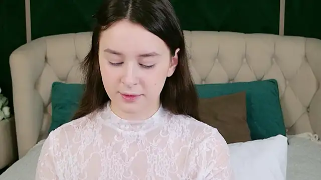 EvaSwen online show from 18, 4, 2026