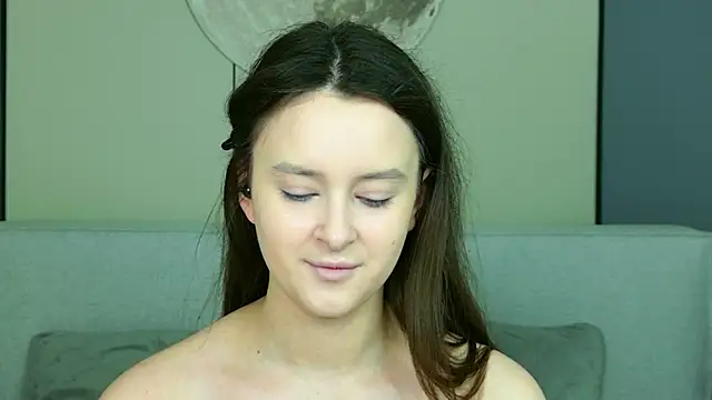 EvaSwen online show from 26, 4, 2026