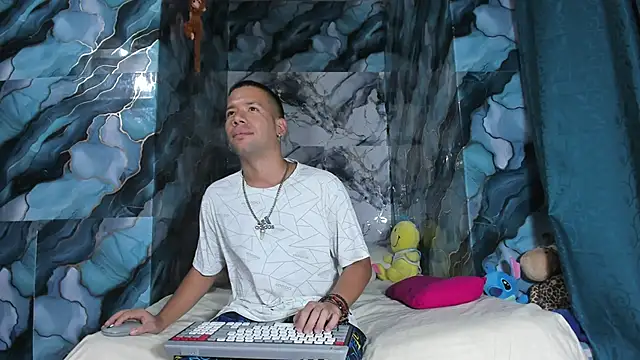 celesteyorucso1 online show from 18, 10, 2025