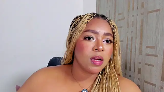 Snapshot of Fenty_melo chatting on 25, 7, 2026 Fenty melo online show from 25, 7, 2026