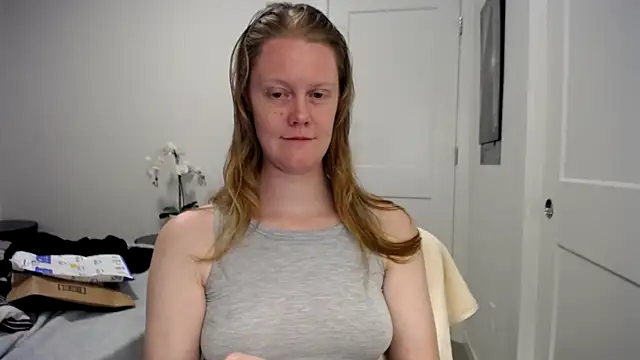 naughtyfox89 online show from 21, 4, 2026