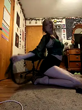 Snapshot of MistressBlair chatting on 29, 9, 2025 MistressBlair online show from 29, 9, 2025