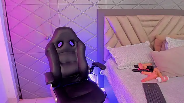 AriannaCooperr online show from 14, 12, 2025