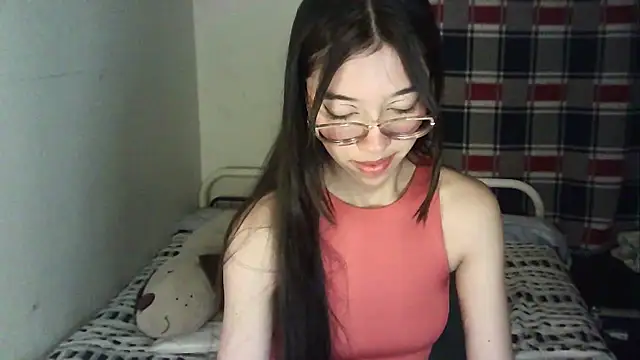 Mikha Ela online show from 31, 10, 2025