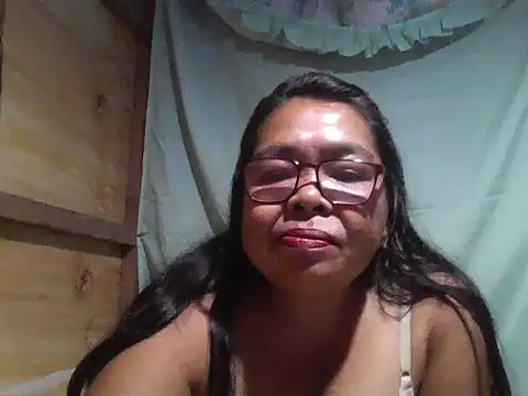 Snapshot of cris_tita chatting on 15, 7, 2026 cris tita online show from 15, 7, 2026