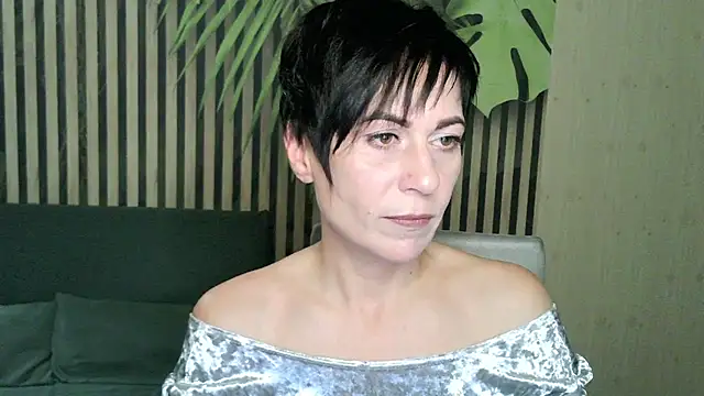 Ashley Brookss online show from 24, 10, 2025