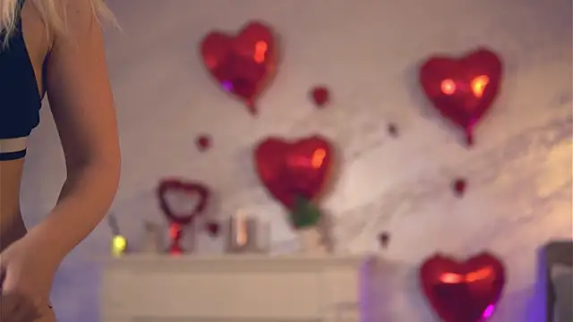 CassieMiles online show from 24, 4, 2026