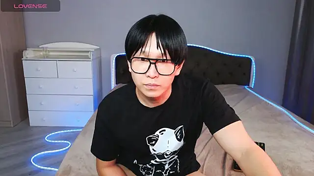 Snapshot of KaiChicken chatting on 4, 2, 2026 KaiChicken online show from 4, 2, 2026