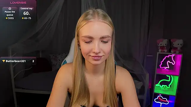 TessaGrays online show from 22, 11, 2025