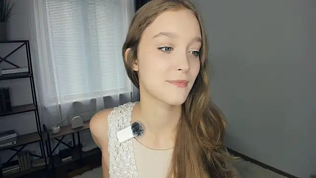 SerrenaAa online show from 19, 11, 2025