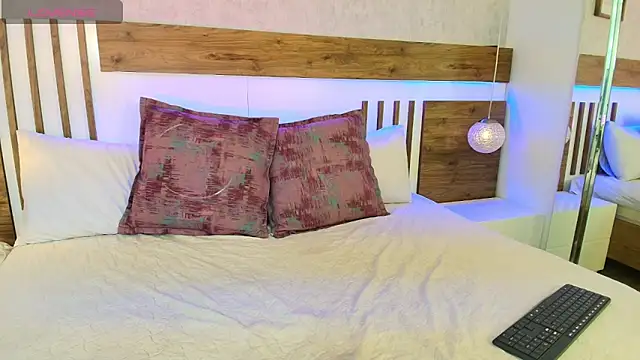 LucianaWainN online show from 4, 3, 2026