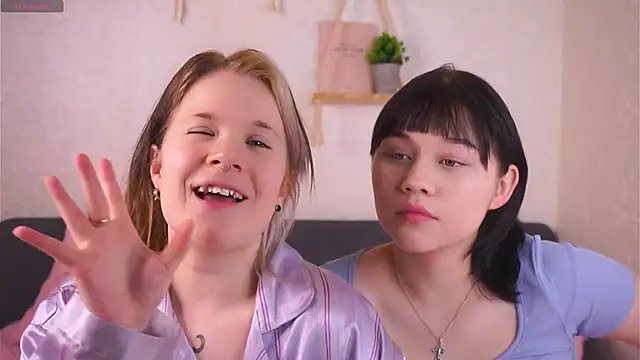 EviaVanveen online show from 21, 11, 2025