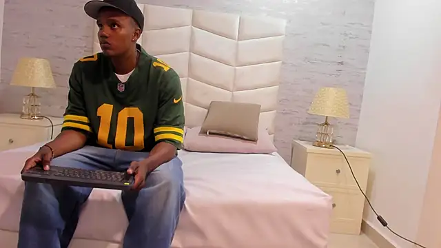 jax black online show from 8, 11, 2025