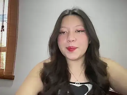 Snapshot of Rachel_James__ chatting on 9, 11, 2025 Rachel James online show from 9, 11, 2025