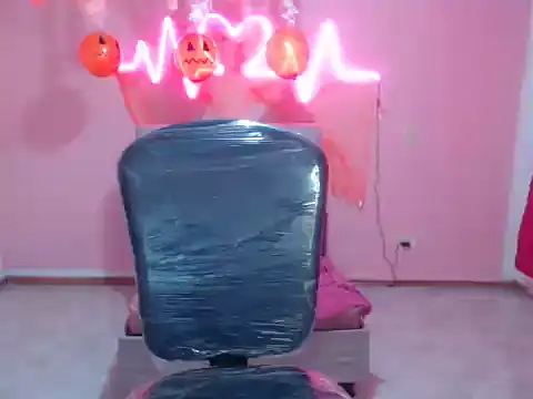 cristal hills 19 online show from 17, 10, 2025