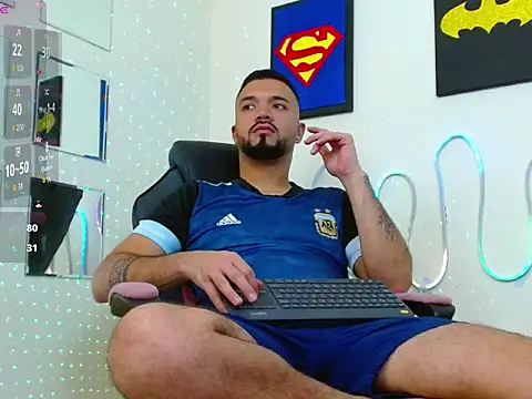 mathewv  online show from 4, 12, 2025