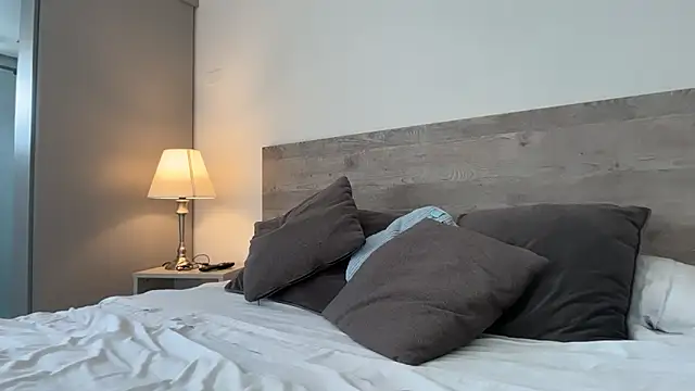 IamEvaGate online show from 2, 4, 2026