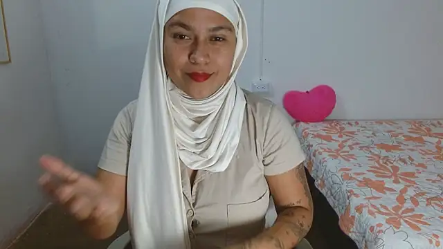 Nadia hasbun online show from 12, 11, 2025