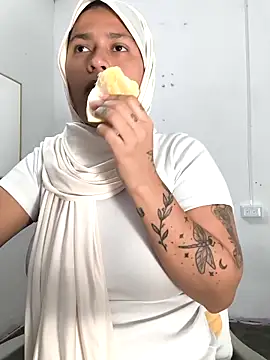 Nadia hasbun online show from 13, 12, 2025