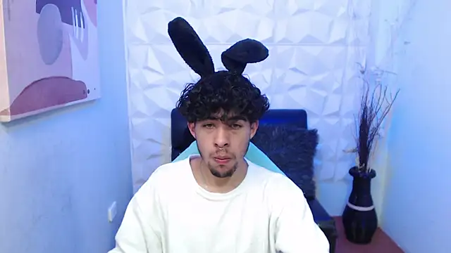 Liil boy online show from 22, 11, 2025