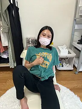 Snapshot of mia2_jp chatting on 21, 7, 2026 mia2 jp online show from 21, 7, 2026
