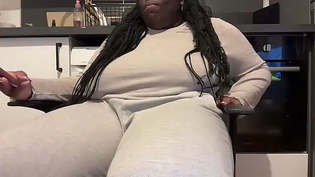 nanaisbackk online show from 11, 3, 2026