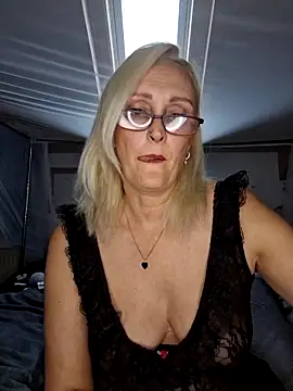 Jenny Blum online show from 8, 10, 2025