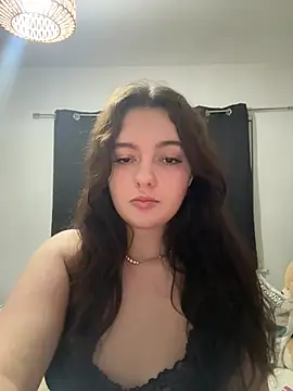 Victoria6989 online show from 9, 2, 2026