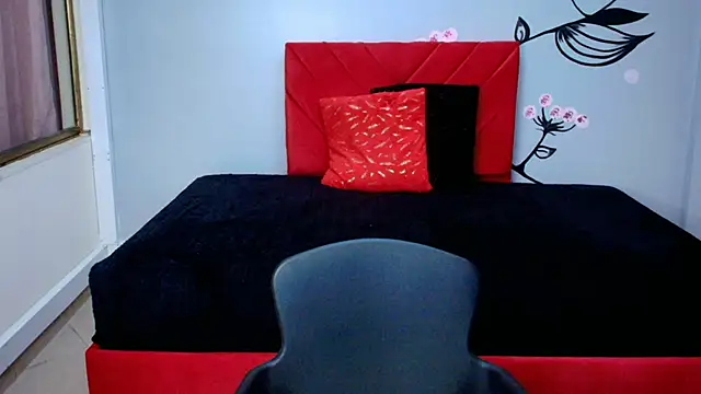 Charlotte  Gray online show from 18, 10, 2025