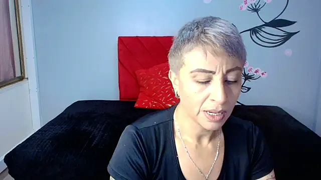 Charlotte  Gray online show from 26, 10, 2025