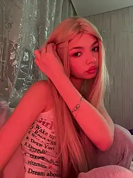  Siennaaa  online show from 26, 2, 2026