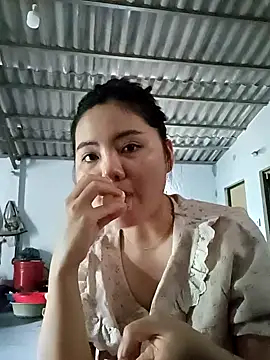 Snapshot of nhimxu chatting on 2, 10, 2025 nhimxu online show from 2, 10, 2025