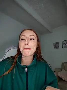 Bennuluspeach  online show from 26, 10, 2025