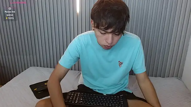 Snapshot of StiwenTwink chatting on 5, 5, 2026 StiwenTwink online show from 5, 5, 2026
