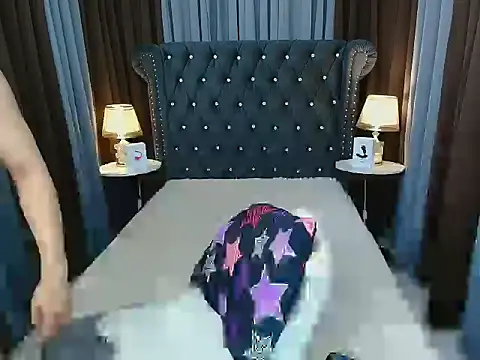 Kaydee Callix online show from 8, 4, 2026