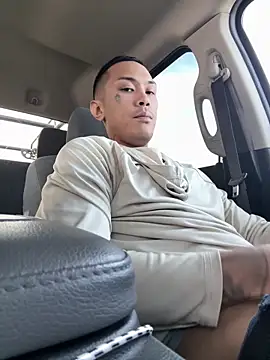 Loadedeggs online show from 17, 11, 2025